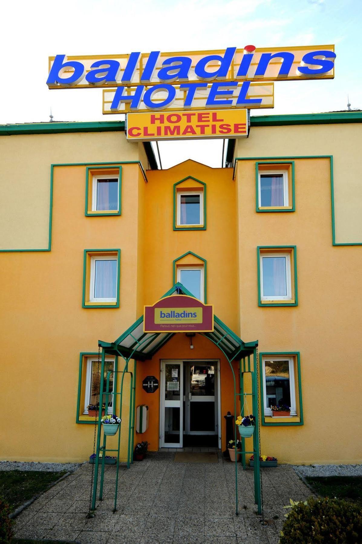 Welcomotel ลิมอจส์ ภายนอก รูปภาพ